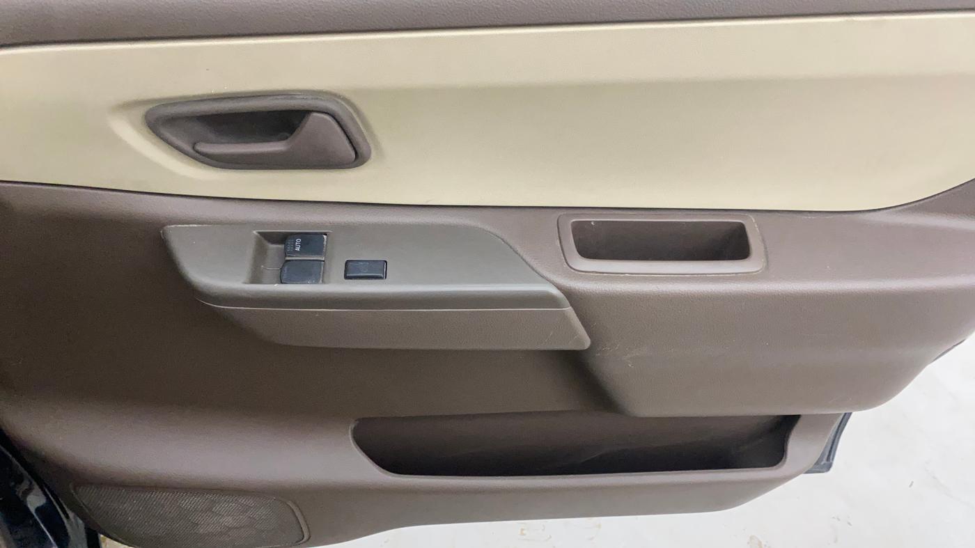 2013 Maruti Zen Estilo LXI, Petrol, Manual, 63,257 km, Driver Side Door Panels Control