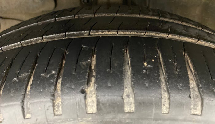 2011 Honda City S MT PETROL, Petrol, Manual, 70,332 km, Left Front Tyre Tread