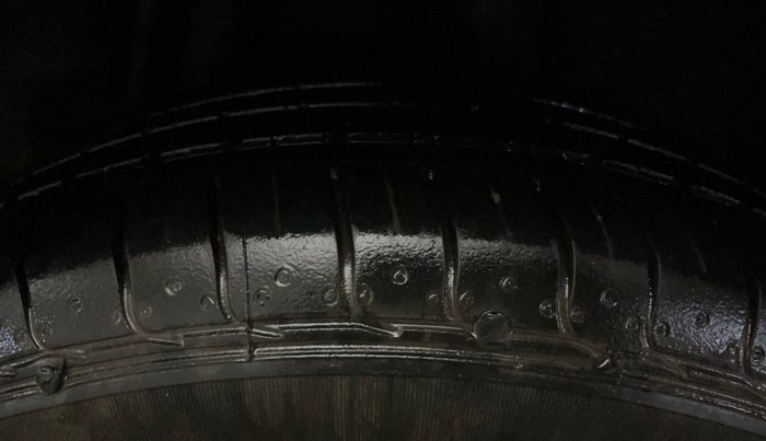 2021 Honda WR-V 1.2L I-VTEC VX MT, Petrol, Manual, 30,017 km, Left Rear Tyre Tread