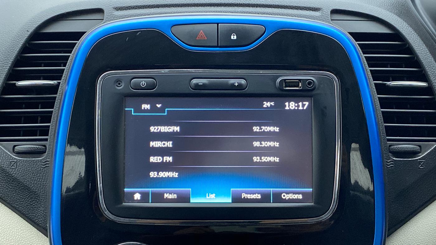 2018 Renault Captur RXT PETROL, Petrol, Manual, 55,866 km, Infotainment System