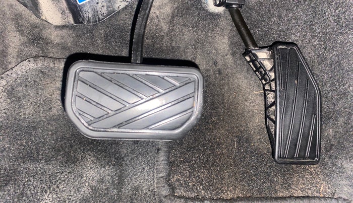 2018 Maruti Baleno DELTA CVT PETROL 1.2, Petrol, Automatic, 66,930 km, Pedals