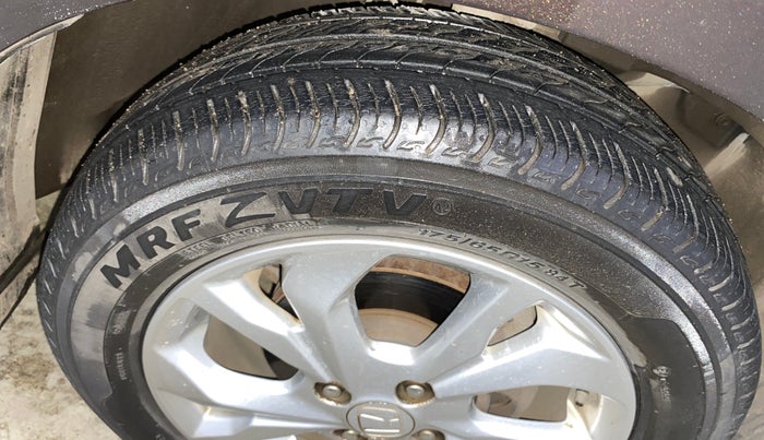 2018 Honda Amaze 1.2L I-VTEC V CVT, Petrol, Automatic, 39,250 km, Right Front Tyre Tread