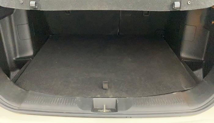 2022 Maruti Grand Vitara ZETA SMART HYBRID, Petrol, Manual, 55,993 km, Boot Inside