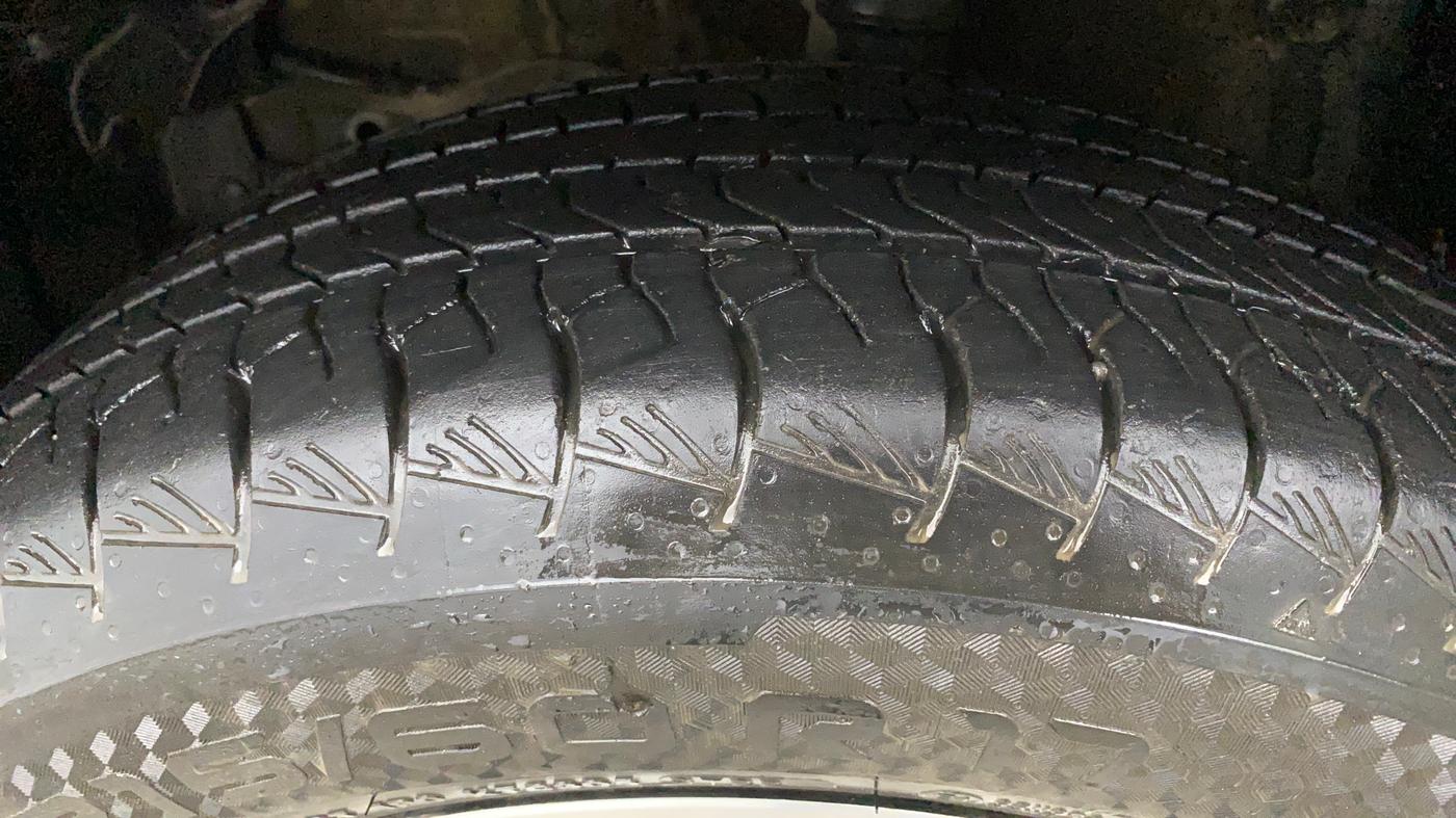 2022 Maruti Grand Vitara ZETA SMART HYBRID, Petrol, Manual, 55,993 km, Left Front Tyre Tread