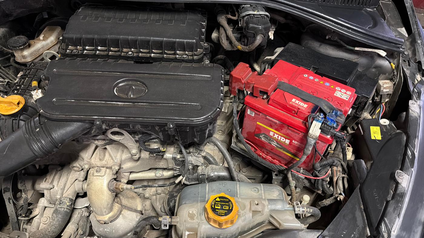 2022 Tata Tiago XTA PETROL, Petrol, Automatic, 39,173 km, Engine View - Left