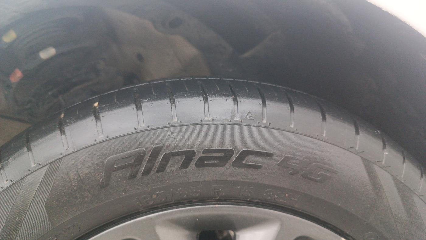 2019 Hyundai Elite i20 SPORTZ PLUS 1.2, Petrol, Manual, 53,419 km, Right Front Tyre Tread