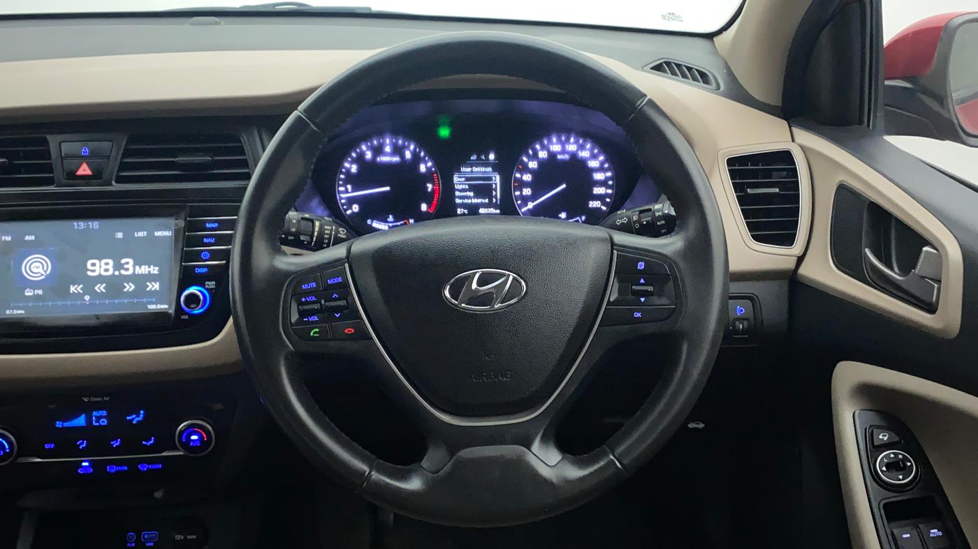 2017 Hyundai Elite i20 ASTA 1.2 (O), Petrol, Manual, 42,635 km, Steering Wheel Close Up