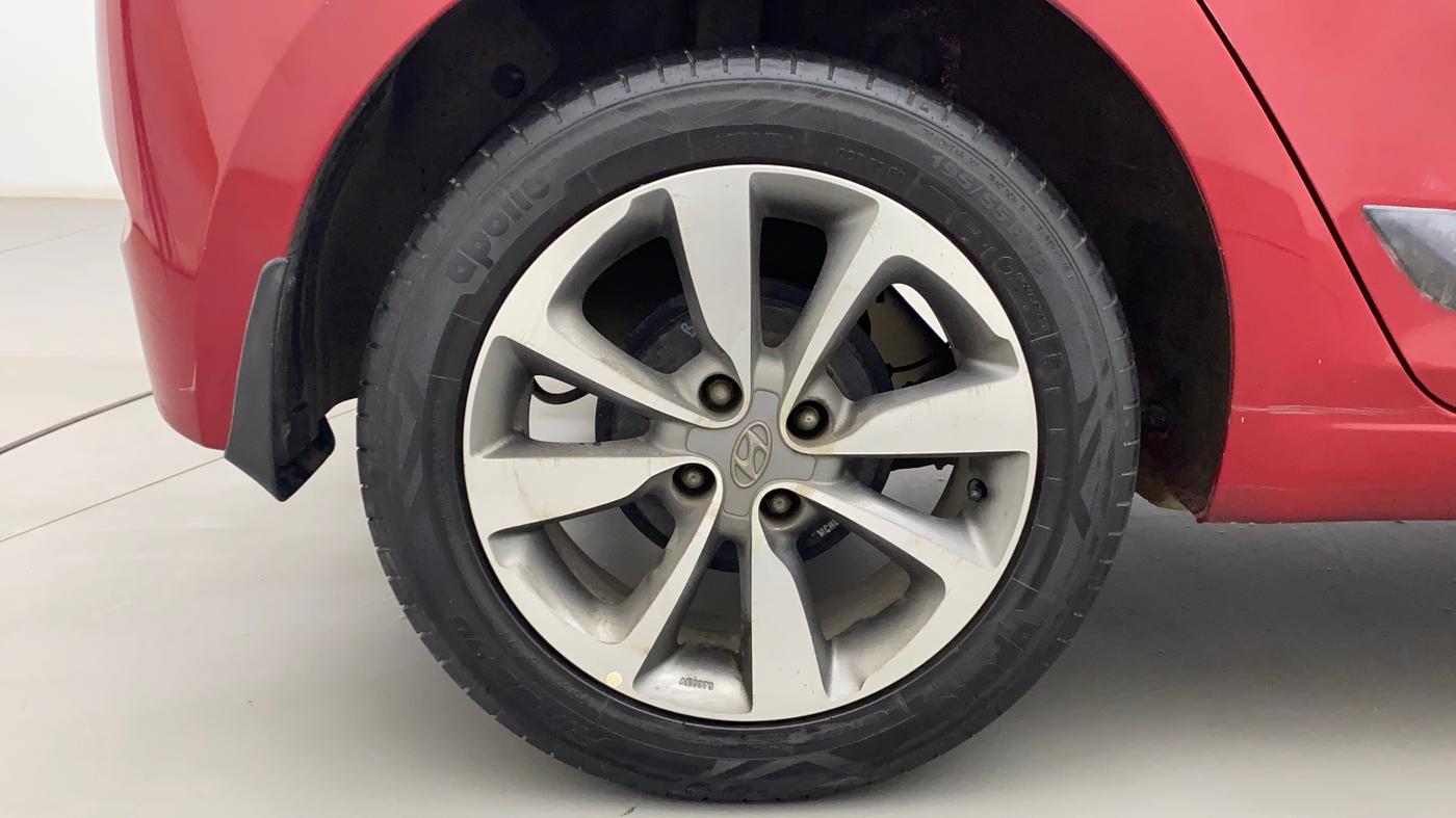 2017 Hyundai Elite i20 ASTA 1.2 (O), Petrol, Manual, 42,635 km, Right Rear Wheel