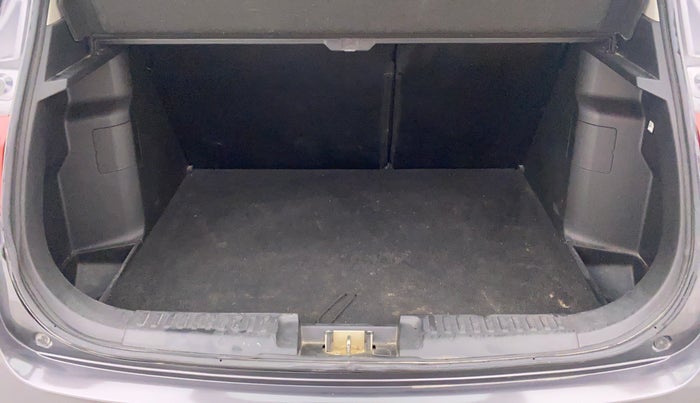 2019 Maruti Vitara Brezza ZDI AMT, Diesel, Automatic, 26,769 km, Boot Inside