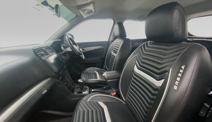 2019 Maruti Vitara Brezza ZDI AMT, Diesel, Automatic, 26,769 km, Right Side Front Door Cabin