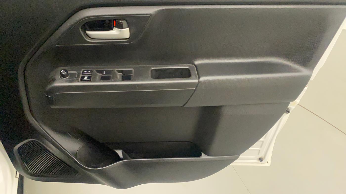 2020 Maruti New Wagon-R VXI 1.2, Petrol, Manual, 20,785 km, Driver Side Door Panels Control