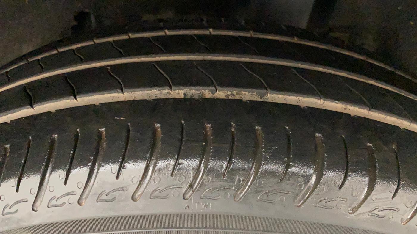 2020 Maruti Baleno DELTA PETROL 1.2, Petrol, Manual, 33,092 km, Left Rear Tyre Tread