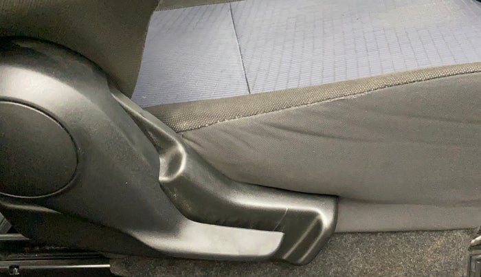 2020 Maruti Baleno DELTA PETROL 1.2, Petrol, Manual, 33,092 km, Driver Side Adjustment Panel