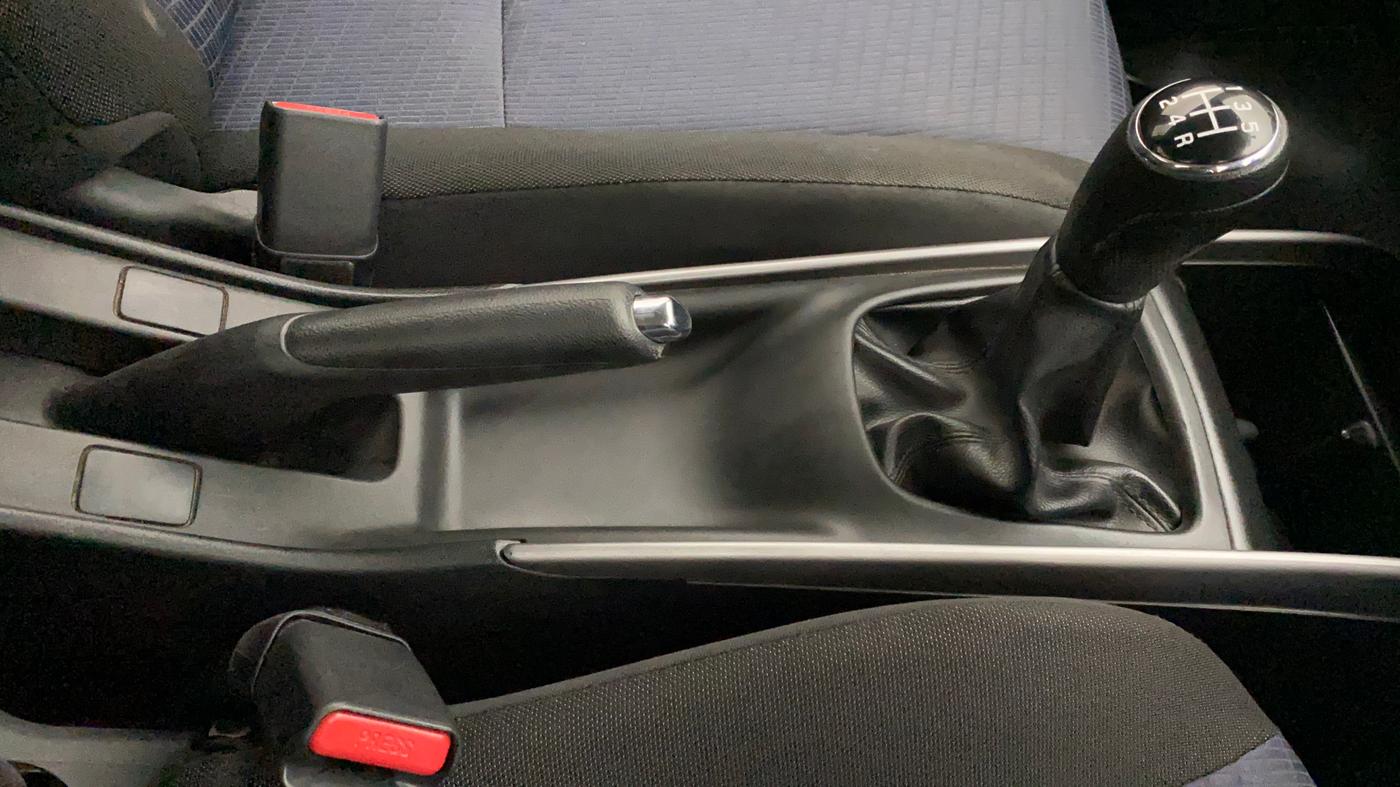 2020 Maruti Baleno DELTA PETROL 1.2, Petrol, Manual, 33,092 km, Gear Lever