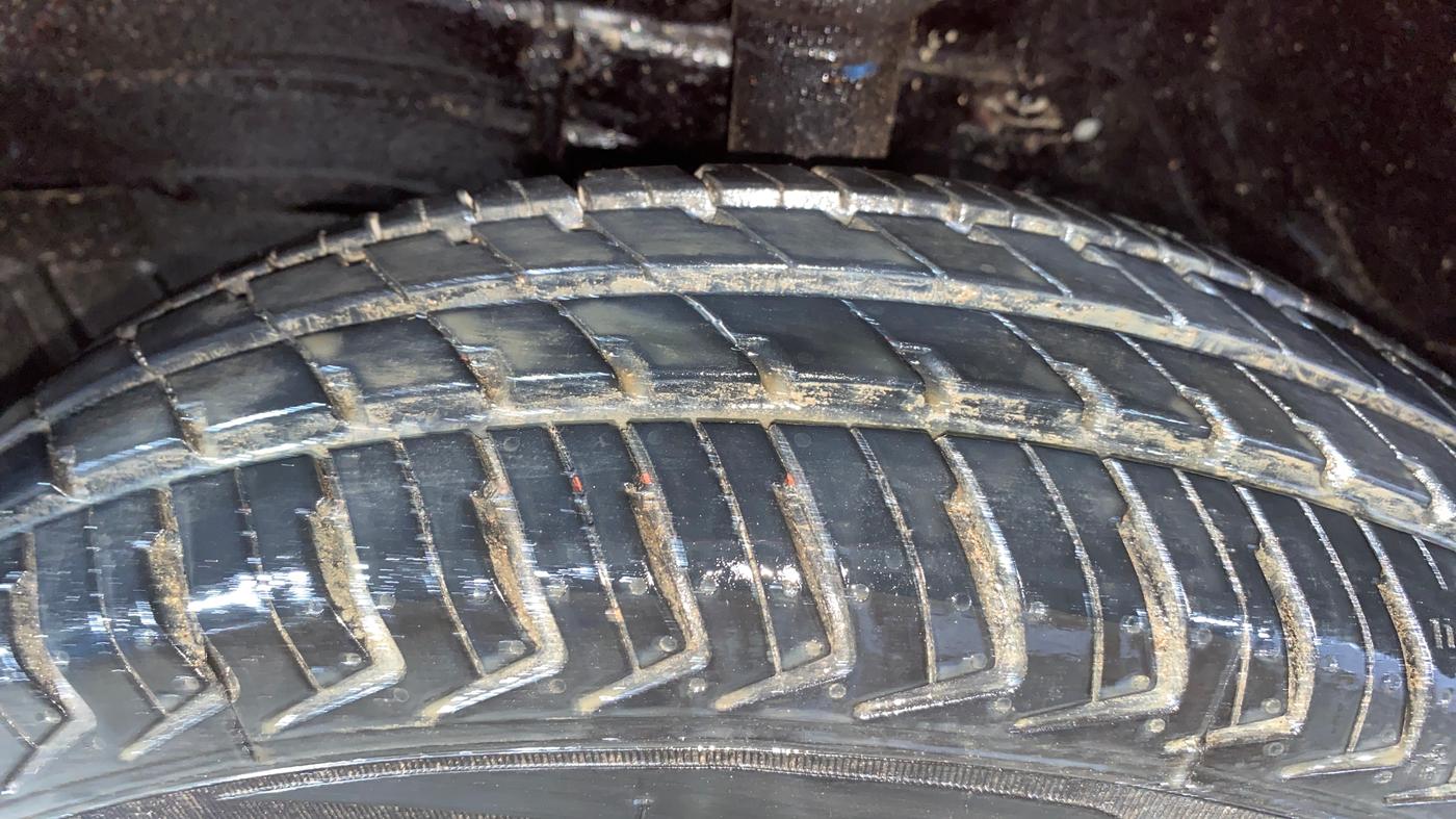 2024 Maruti Alto K10 VXi (O), Petrol, Manual, 318 km, Left Front Tyre Tread