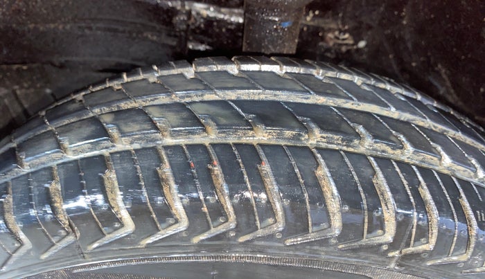 2024 Maruti Alto K10 VXi (O), Petrol, Manual, 318 km, Left Front Tyre Tread