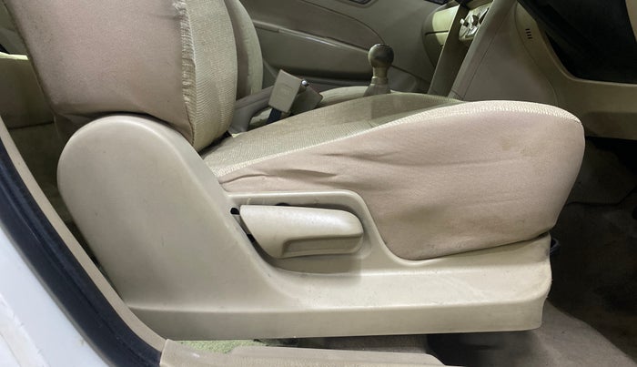2016 Maruti Swift Dzire VXI, Petrol, Manual, 49,324 km, Driver Side Adjustment Panel