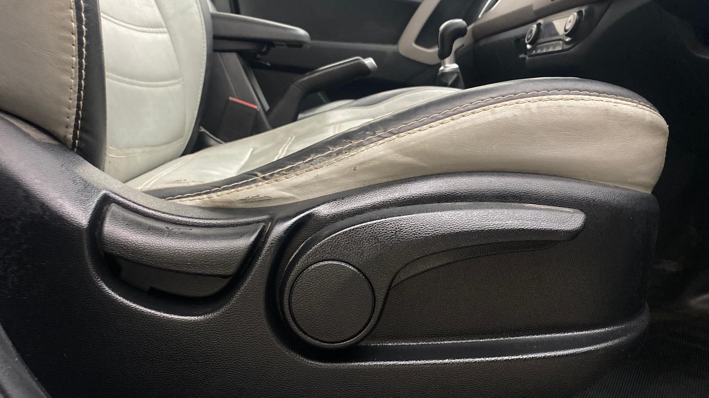 2019 Hyundai Creta SX 1.6 PETROL, Petrol, Manual, 85,640 km, Driver Side Adjustment Panel