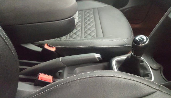 2020 Volkswagen Polo HIGHLINE PLUS 1.0L TSI, Petrol, Manual, 42,149 km, Gear Lever