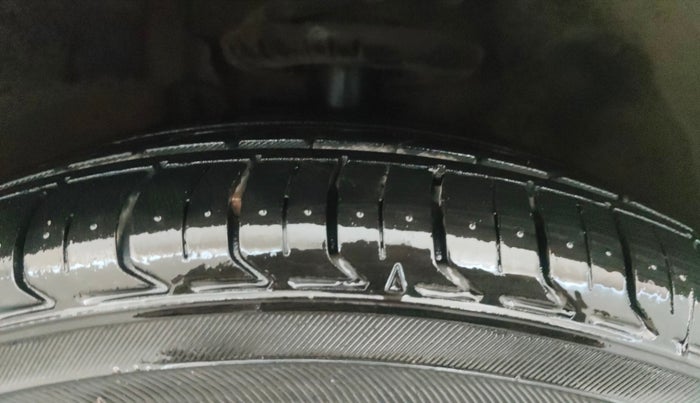 2020 Volkswagen Polo HIGHLINE PLUS 1.0L TSI, Petrol, Manual, 42,149 km, Right Front Tyre Tread