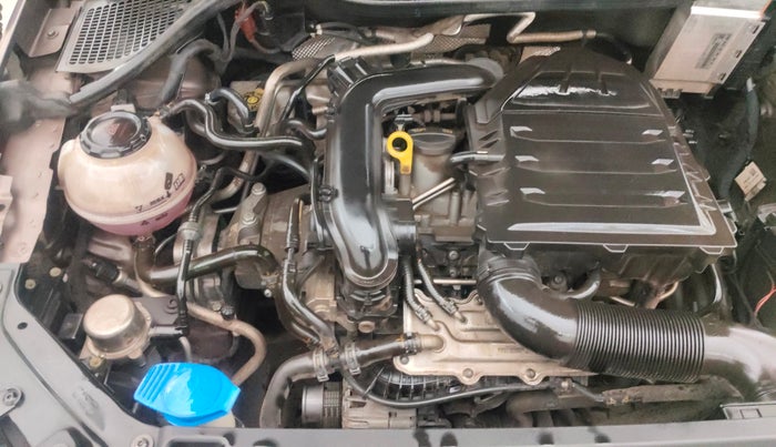 2020 Volkswagen Polo HIGHLINE PLUS 1.0L TSI, Petrol, Manual, 42,149 km, Engine View - Right