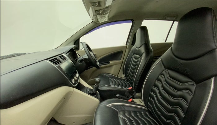 2017 Maruti Celerio VXI CNG, CNG, Manual, 1,17,957 km, Right Side Front Door Cabin