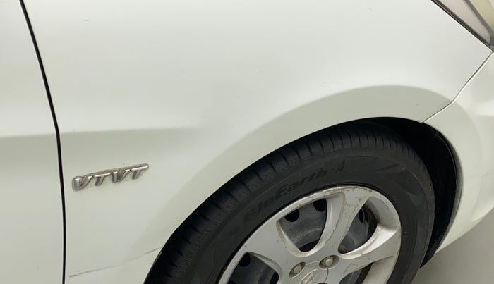 2011 Hyundai Verna FLUIDIC 1.6 VTVT EX, Petrol, Manual, 63,090 km, Right fender - Minor scratches