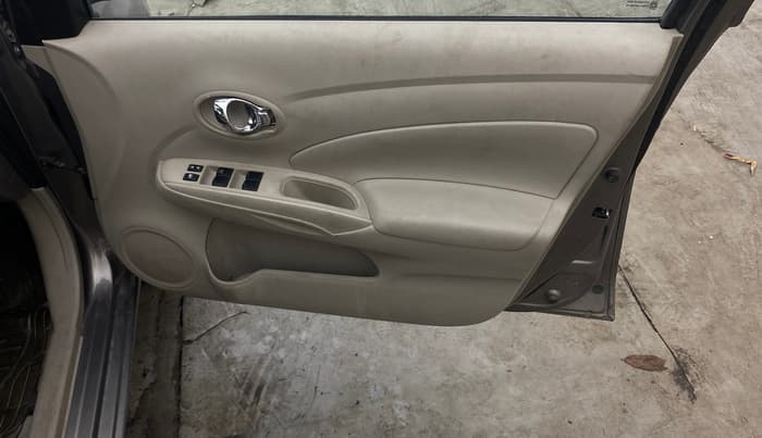 2013 Nissan Sunny XL CVT, Petrol, Automatic, 81,652 km, Driver Side Door Panels Control