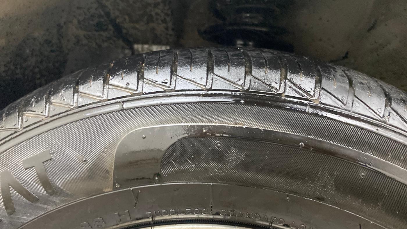 2013 Nissan Sunny XL CVT, Petrol, Automatic, 81,712 km, Left Front Tyre Tread