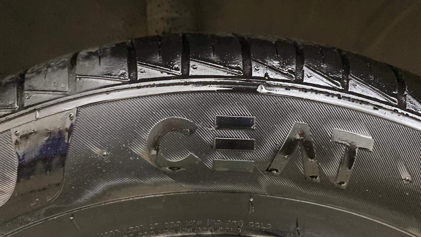 2013 Nissan Sunny XL CVT, Petrol, Automatic, 81,712 km, Right Rear Tyre Tread