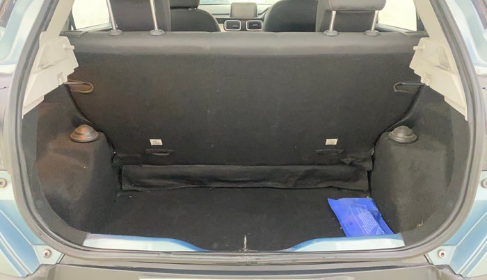 2021 Tata PUNCH CREATIVE  AMT, Petrol, Automatic, 38,091 km, Boot Inside