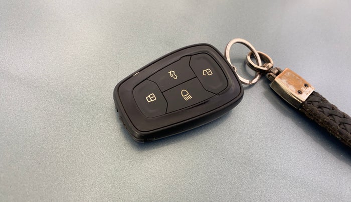 2021 Tata PUNCH CREATIVE  AMT, Petrol, Automatic, 38,091 km, Key Close Up