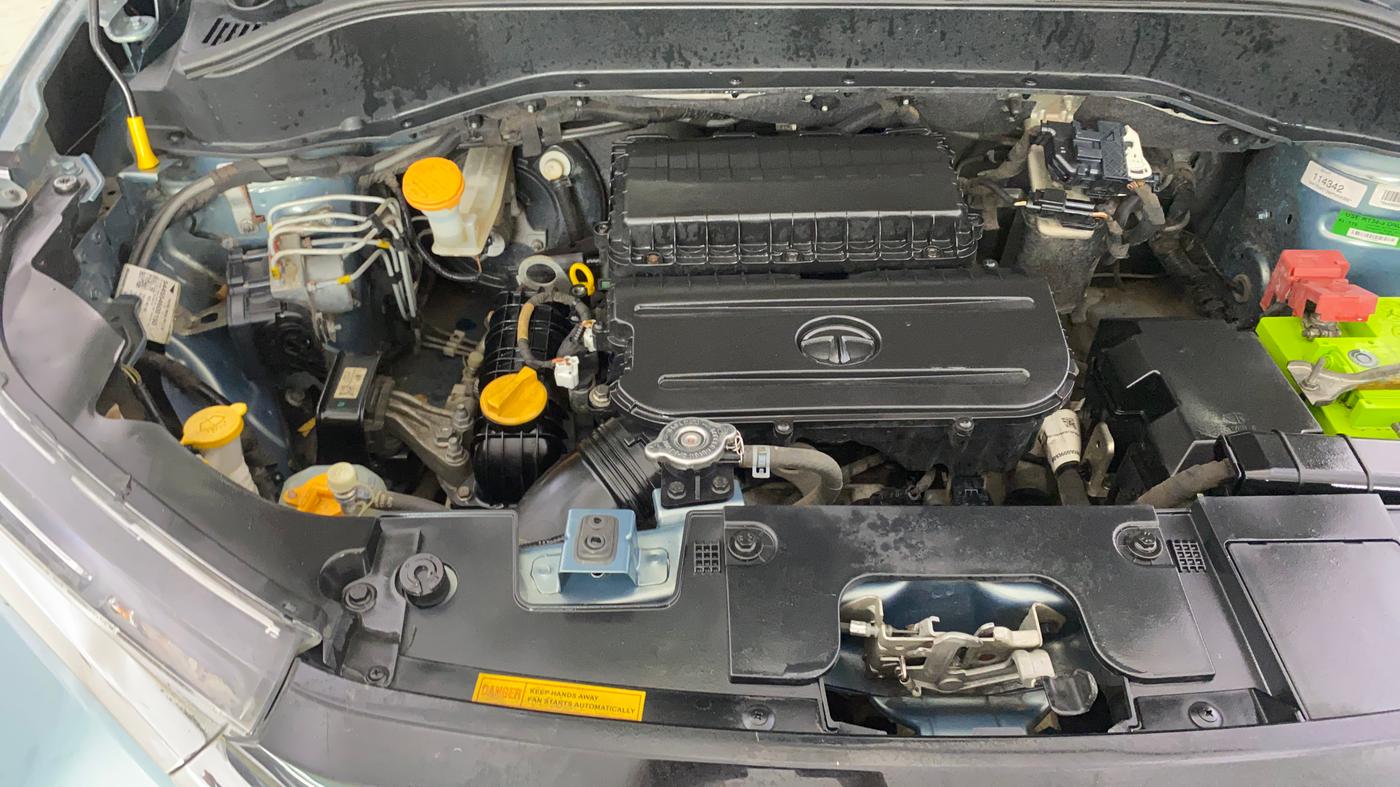 2021 Tata PUNCH CREATIVE  AMT, Petrol, Automatic, 38,091 km, Engine View - Right
