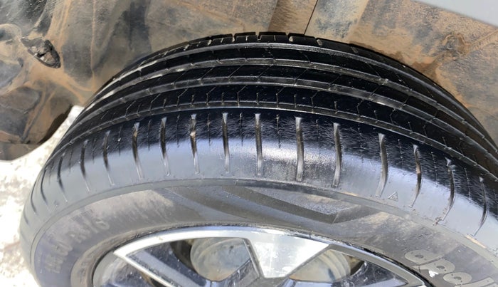 2021 Tata PUNCH CREATIVE  AMT, Petrol, Automatic, 38,091 km, Right Rear Tyre Tread