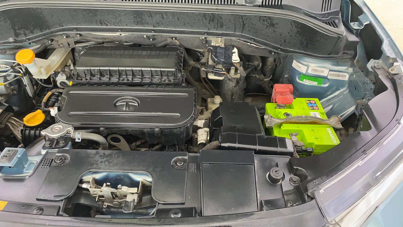 2021 Tata PUNCH CREATIVE  AMT, Petrol, Automatic, 38,091 km, Engine View - Left