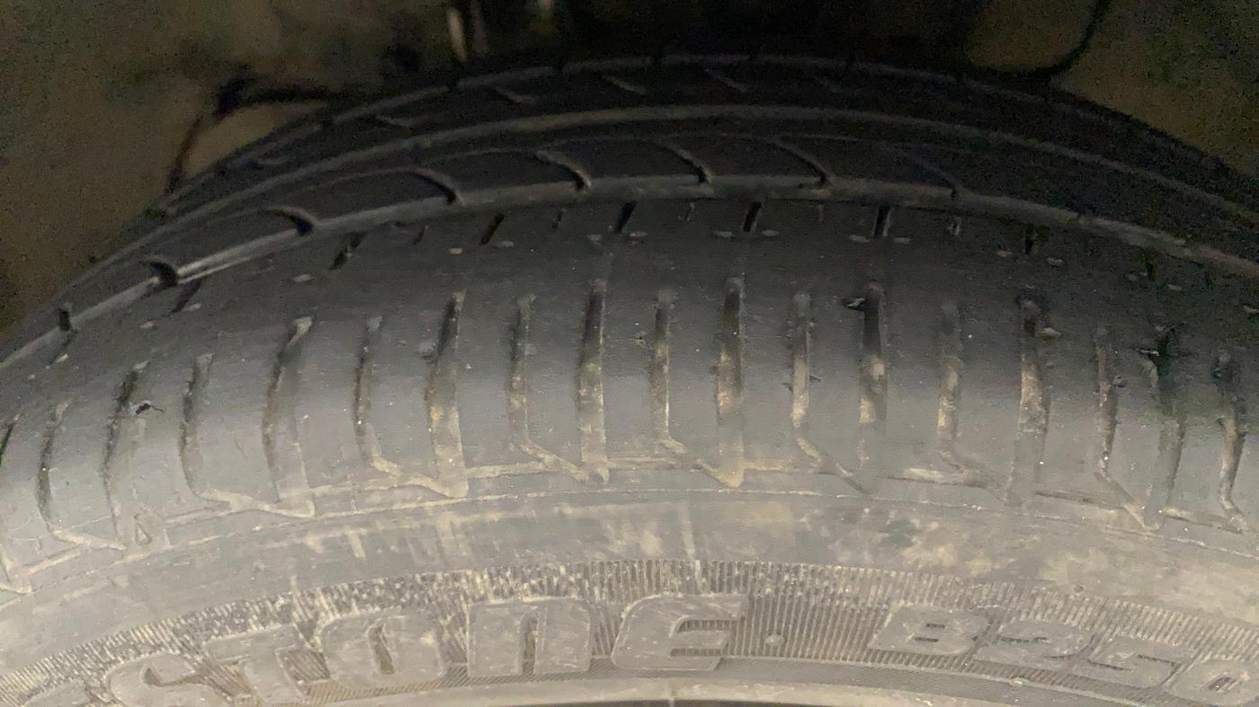 2022 Tata Tiago XT (O) PETROL, Petrol, Manual, 16,929 km, Left Front Tyre Tread