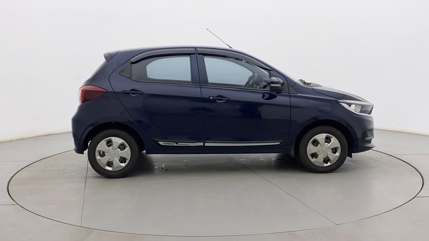 2022 Tata Tiago XT (O) PETROL, Petrol, Manual, 16,929 km, Right Side View