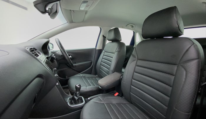 2020 Volkswagen Polo HIGH LINE PLUS 1.0, Petrol, Manual, 22,240 km, Right Side Front Door Cabin