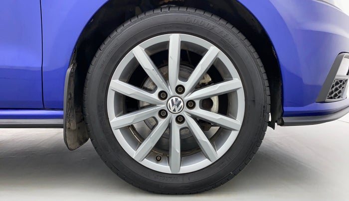 2020 Volkswagen Polo HIGH LINE PLUS 1.0, Petrol, Manual, 22,240 km, Right Front Wheel