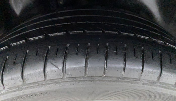 2020 Volkswagen Polo HIGH LINE PLUS 1.0, Petrol, Manual, 22,240 km, Right Rear Tyre Tread
