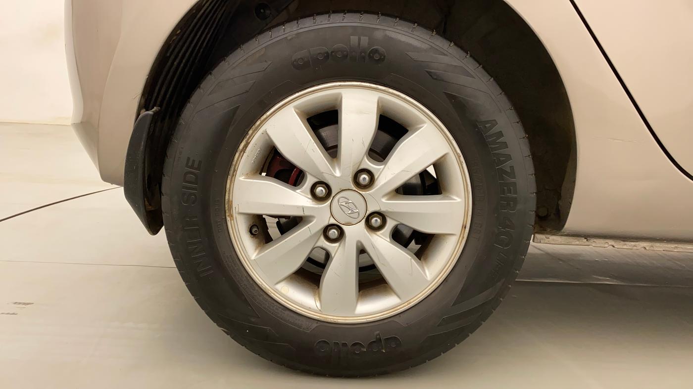 2013 Hyundai i20 SPORTZ 1.4 CRDI, Diesel, Manual, 1,15,441 km, Right Rear Wheel