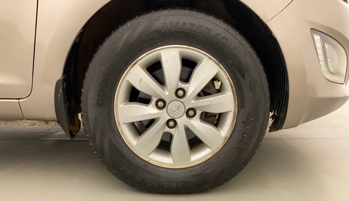2013 Hyundai i20 SPORTZ 1.4 CRDI, Diesel, Manual, 1,15,441 km, Right Front Wheel