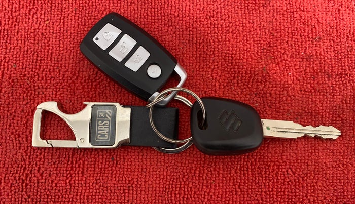 2011 Maruti Wagon R 1.0 LXI, Petrol, Manual, 19,557 km, Key Close Up