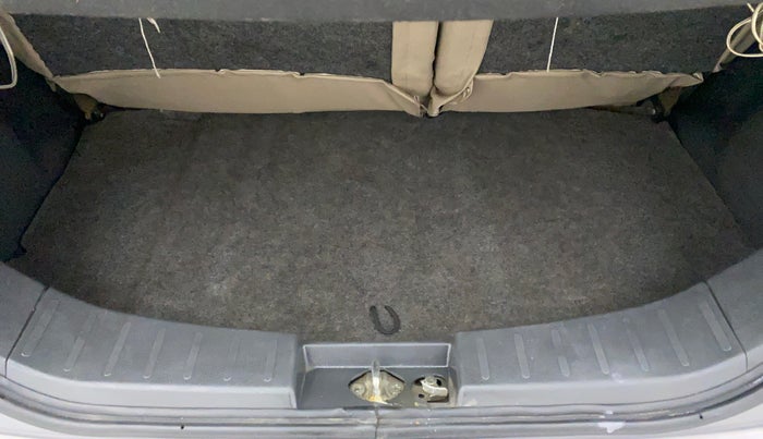 2011 Maruti Wagon R 1.0 LXI, Petrol, Manual, 19,557 km, Boot Inside