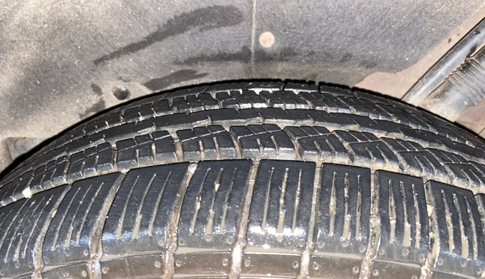 2018 Mahindra MARAZZO M2 8 STR, Diesel, Manual, 73,418 km, Left Rear Tyre Tread