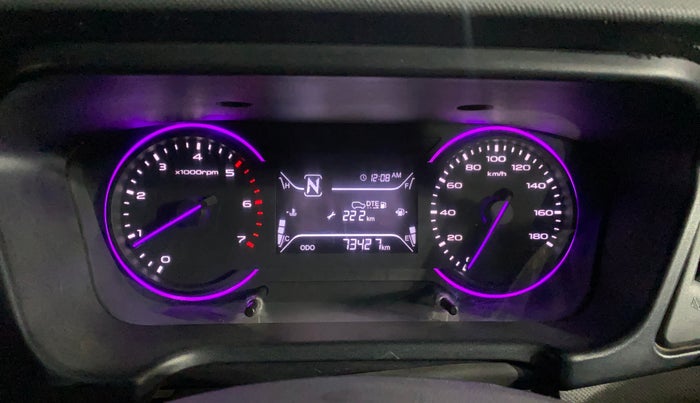 2018 Mahindra MARAZZO M2 8 STR, Diesel, Manual, 73,418 km, Odometer Image