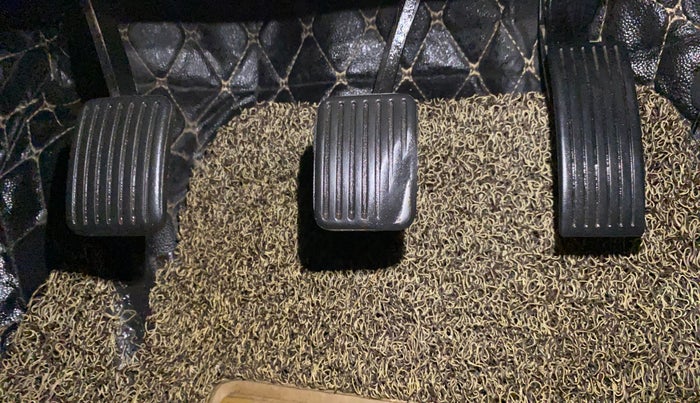 2021 Hyundai AURA S 1.2 CNG, CNG, Manual, 74,601 km, Pedals