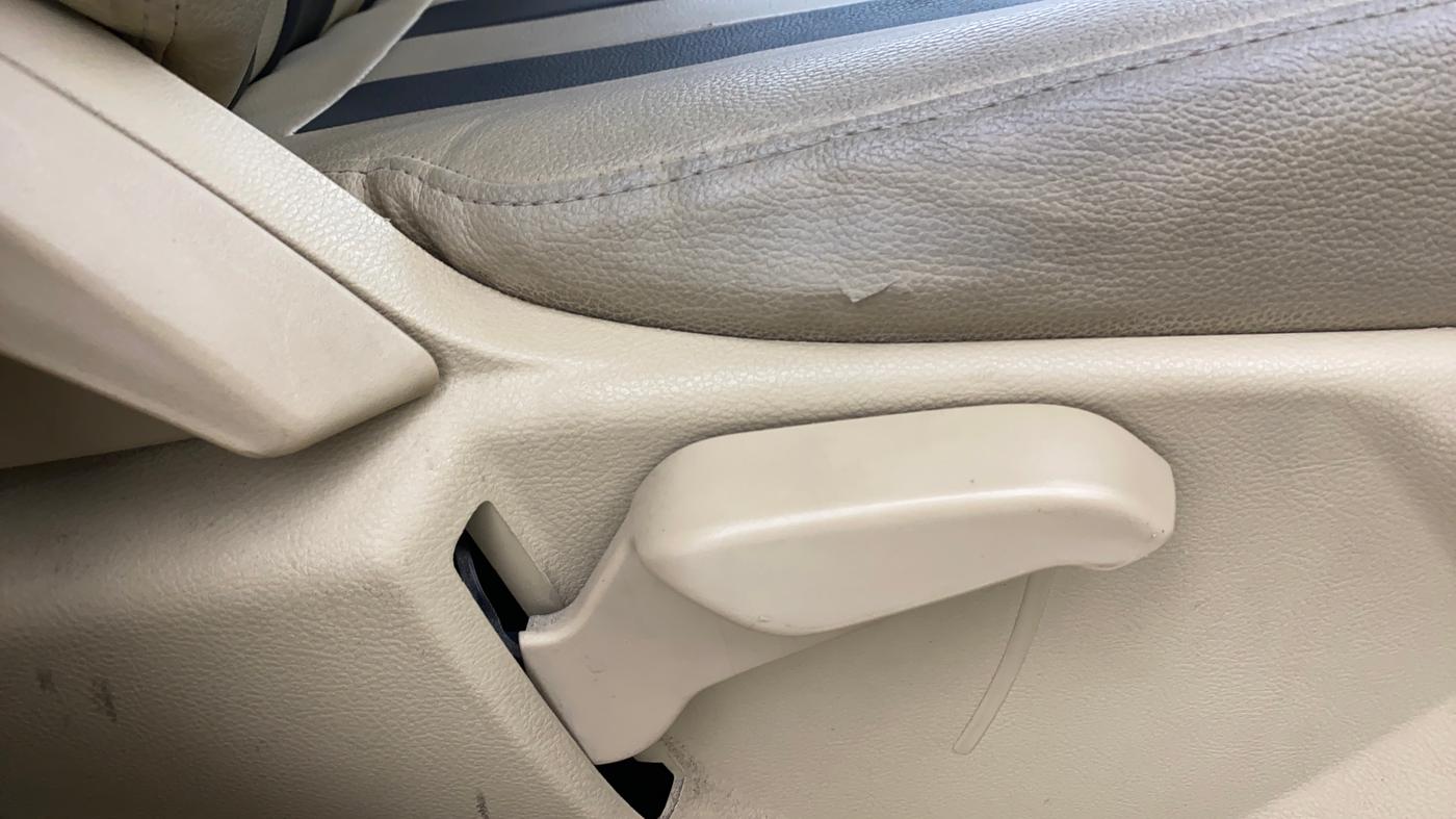 2018 Ford Figo Aspire TITANIUM 1.2 PETROL, Petrol, Manual, 45,018 km, Driver Side Adjustment Panel