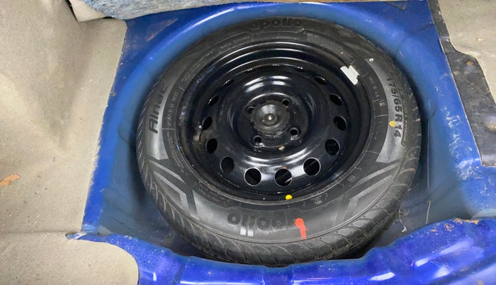 2018 Ford Figo Aspire TITANIUM 1.2 PETROL, Petrol, Manual, 44,995 km, Spare Tyre