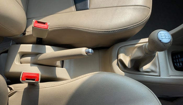 2016 Maruti Swift Dzire VXI, Petrol, Manual, 49,000 km, Gear Lever